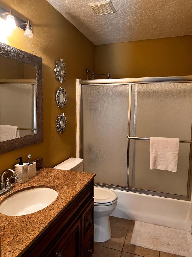 Modern Room With Shared Bathroom Alafaya Esterno foto