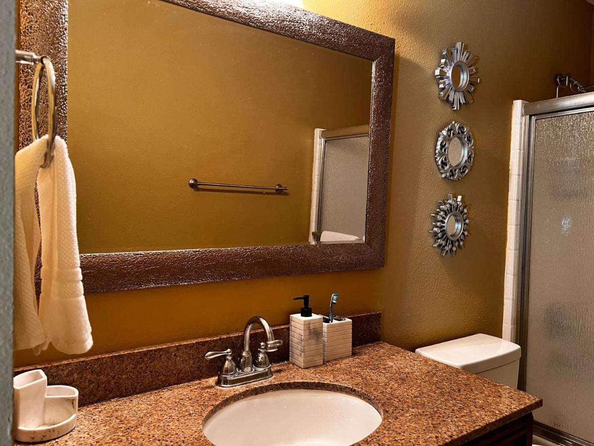 Modern Room With Shared Bathroom Alafaya Esterno foto