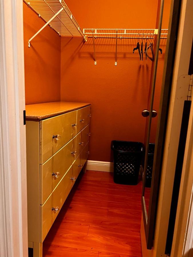 Modern Room With Shared Bathroom Alafaya Esterno foto